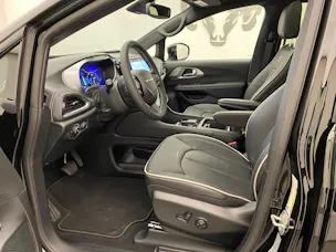 Chrysler Pacifica Limited Sport Night AWD