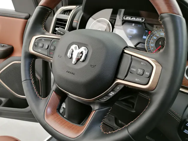 Dodge Ram 1500 5.7 V8 Longhorn 10.5T eTorque