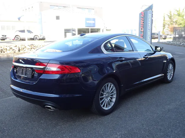 Jaguar XF 2.2d