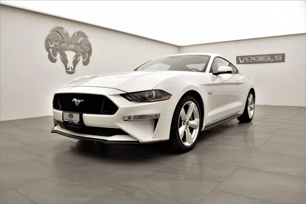 Ford Mustang 5.0 GT Fastback