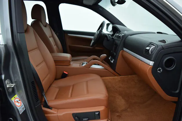 Porsche Cayenne S 4.8 V8