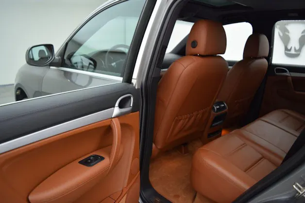 Porsche Cayenne S 4.8 V8