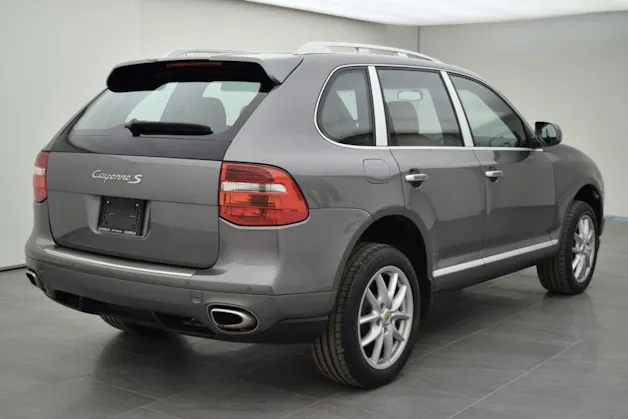 Porsche Cayenne S 4.8 V8