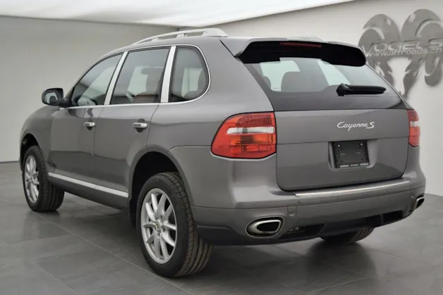 Porsche Cayenne S 4.8 V8