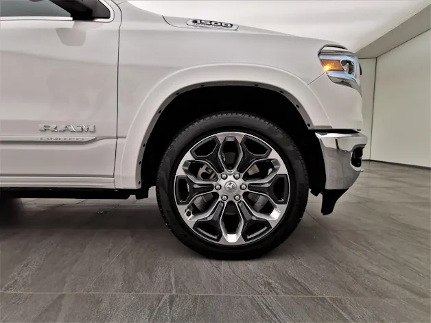 Dodge Ram 1500 5.7 V8 Limited eTorque Crew Cab