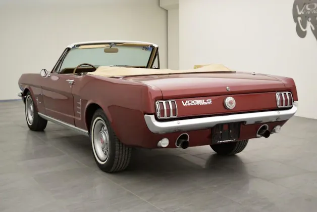 Ford MUSTANG GT Convertible V8 A-Code