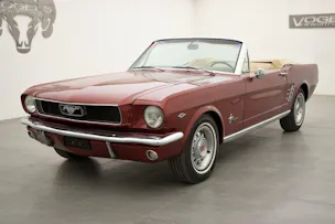 Ford MUSTANG GT Convertible V8 A-Code