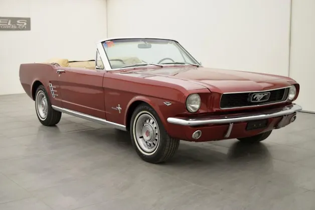 Ford MUSTANG GT Convertible V8 A-Code