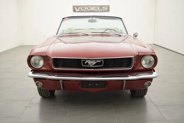 Ford MUSTANG GT Convertible V8 A-Code