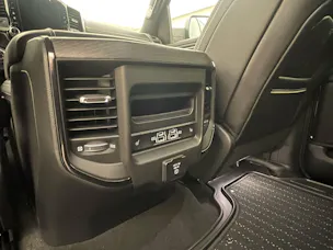 Dodge Ram 1500 5.7 V8 Limited eTorque Crew Cab