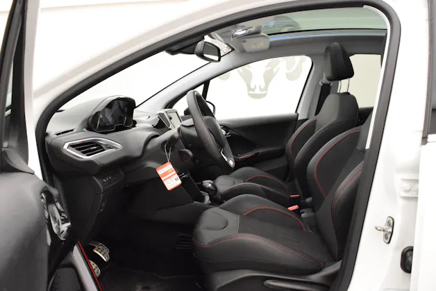 Peugeot 208 1.2e STT Pure Tech GT Line