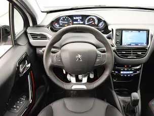 Peugeot 208 1.2e STT Pure Tech GT Line