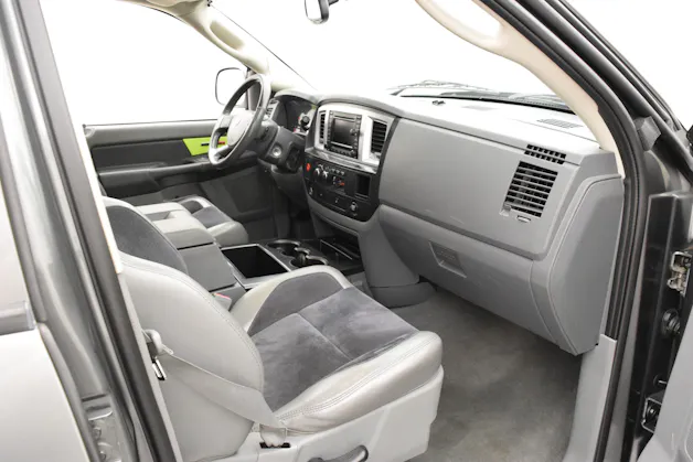 Dodge Ram 1500 SRT-10 Quad cab