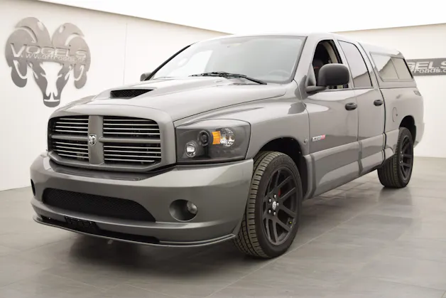 Dodge Ram 1500 SRT-10 Quad cab