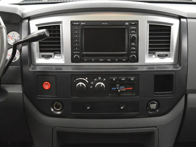 Dodge Ram 1500 SRT-10 Quad cab