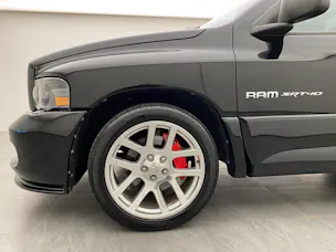 Dodge RAM SRT-10