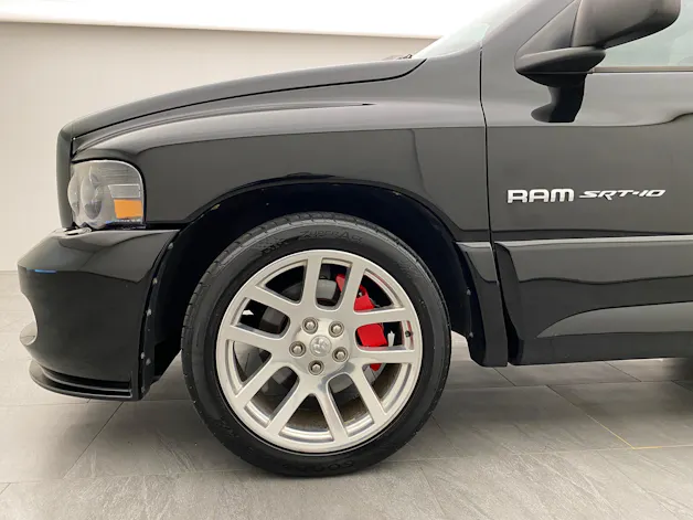 Dodge RAM SRT-10