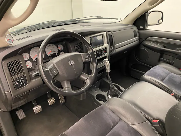 Dodge RAM SRT-10