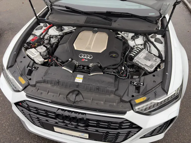 Audi RS6 Avant 4.0 V8 TFSI performance quattr