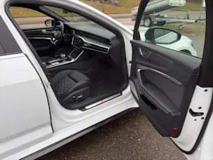 Audi RS6 Avant 4.0 V8 TFSI performance quattr