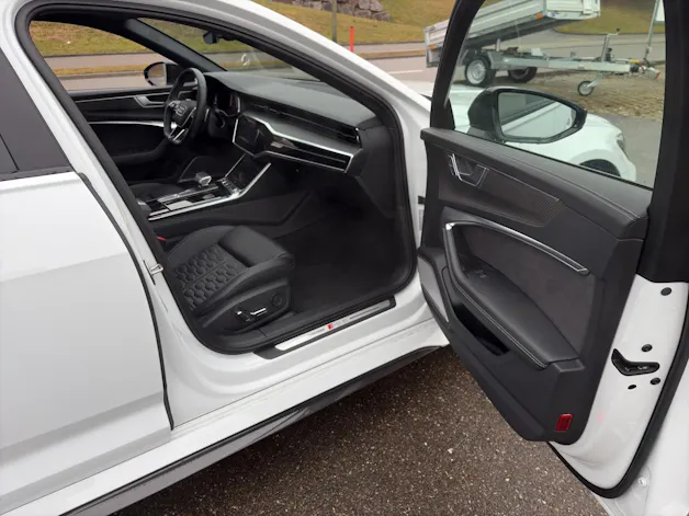 Audi RS6 Avant 4.0 V8 TFSI performance quattr