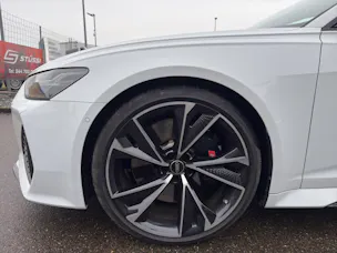 Audi RS6 Avant 4.0 V8 TFSI performance quattr