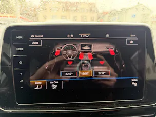 VW T-Roc R-Line 4Motion *** ABSOLUTE TOP AUSSTATTUNG ***