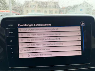 VW T-Roc R-Line 4Motion *** ABSOLUTE TOP AUSSTATTUNG ***