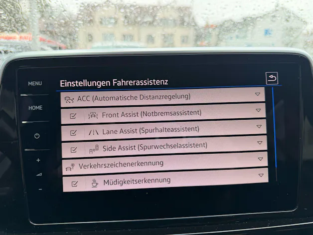 VW T-Roc R-Line 4Motion *** ABSOLUTE TOP AUSSTATTUNG ***