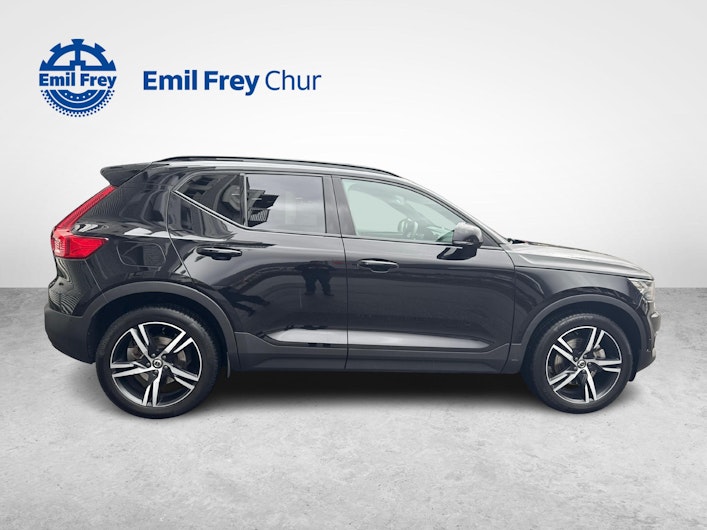 Vehicle image VOLVO XC40