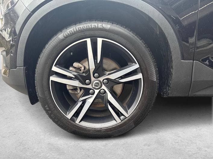 Vehicle image VOLVO XC40