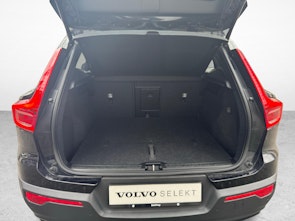 Vehicle image VOLVO XC40 2.0 B4 MH R-Design AWD