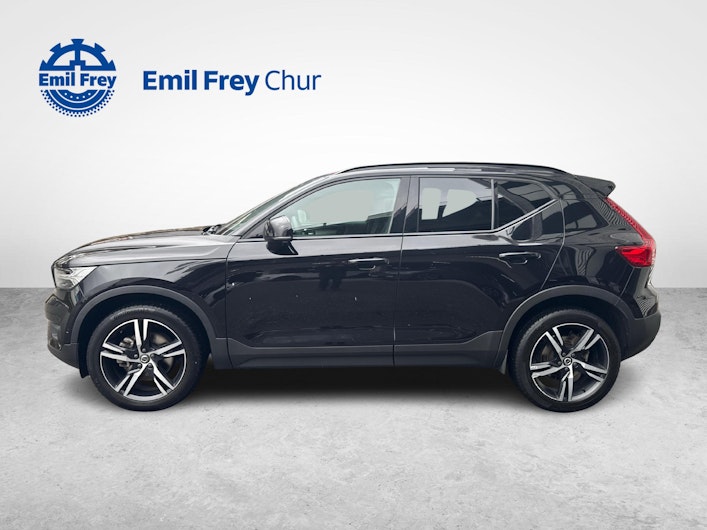 Vehicle image VOLVO XC40