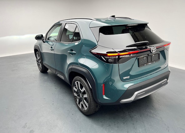 Vehicle image 3 Vehicle image 3