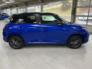 Suzuki Swift 1.2 1st Edition Top Hybrid 4x4