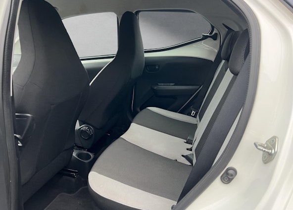 Vehicle image 8 Vehicle image 8