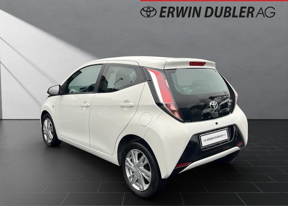 Vehicle image 2 Vehicle image 2