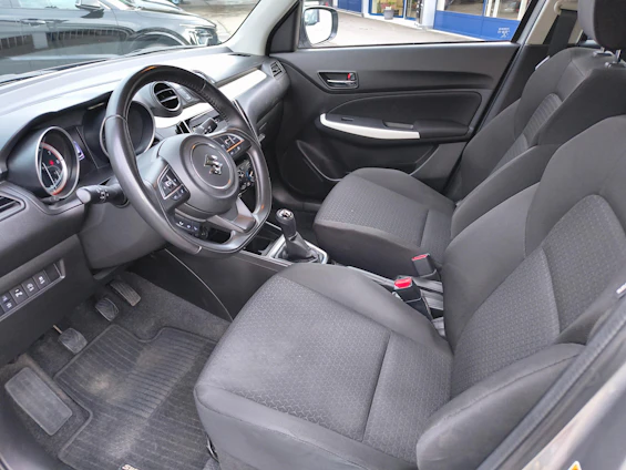 image du véhicule 6 image du véhicule 6