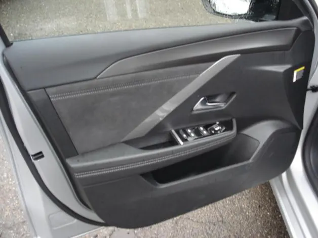 Opel Astra 1.6 T PHEV 180 Swiss Premium