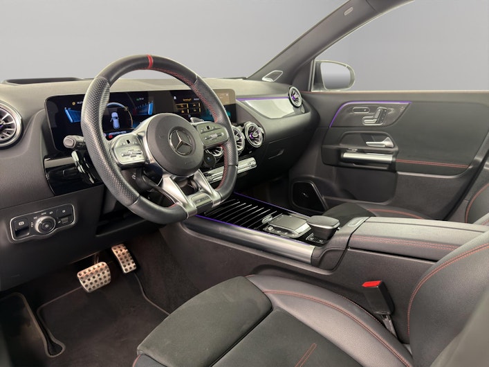 Fahrzeugbild MERCEDES-BENZ GLA 35 AMG