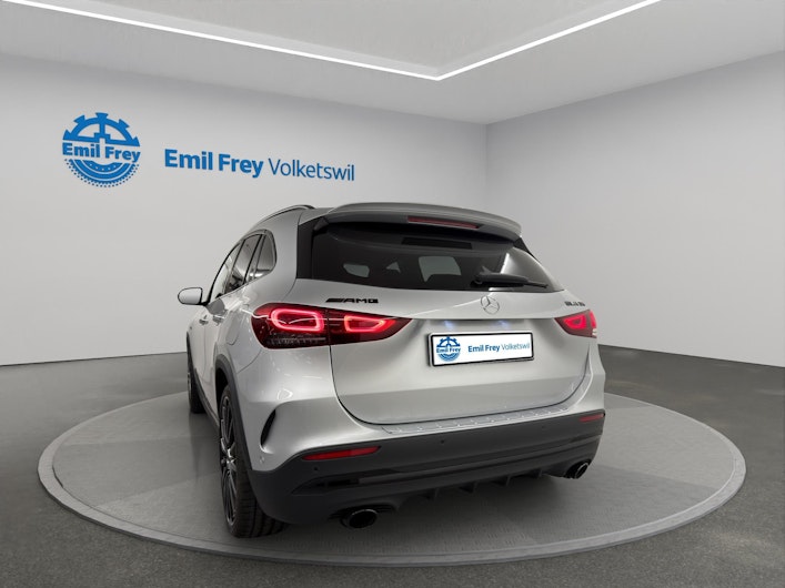 Fahrzeugbild MERCEDES-BENZ GLA 35 AMG
