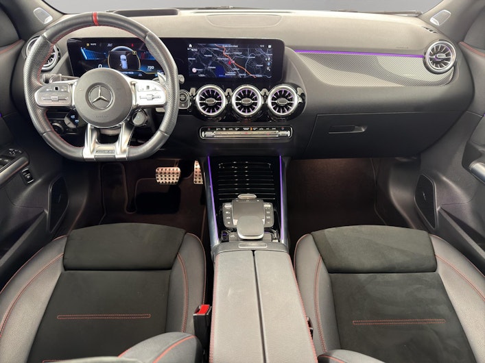 Fahrzeugbild MERCEDES-BENZ GLA 35 AMG