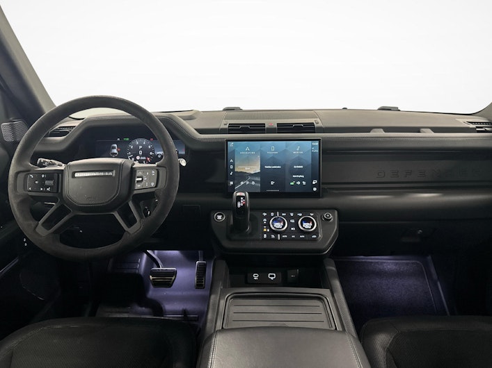 Vehicle image LAND ROVER DEFENDER