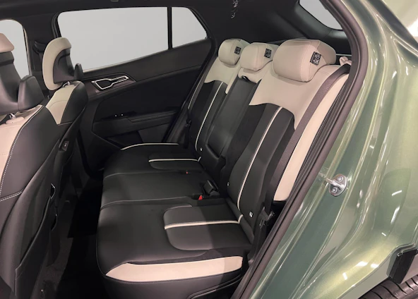 Fahrzeugbild 10 Fahrzeugbild 10