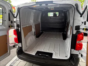 Peugeot Expert Kaw. Standard 1.5 BlueHDi 120 S/S