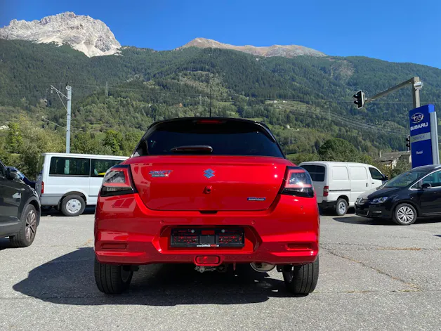 Suzuki Swift 1.2 Sakura Hybrid 4x4