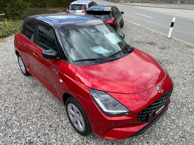 Suzuki Swift 1.2 Sakura Hybrid 4x4