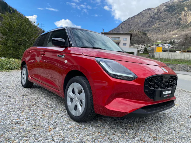 Suzuki Swift 1.2 Sakura Hybrid 4x4