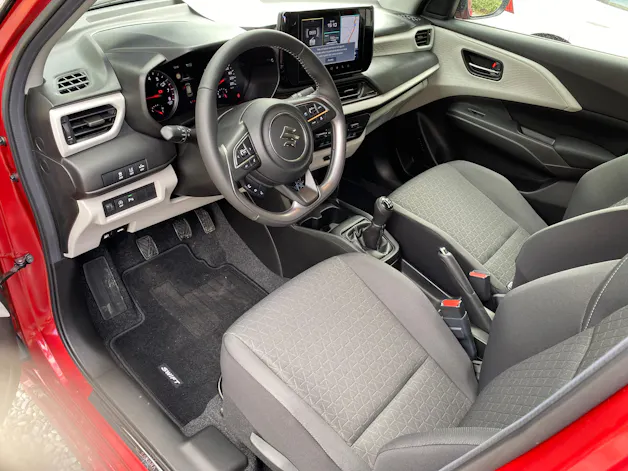 Suzuki Swift 1.2 Sakura Hybrid 4x4