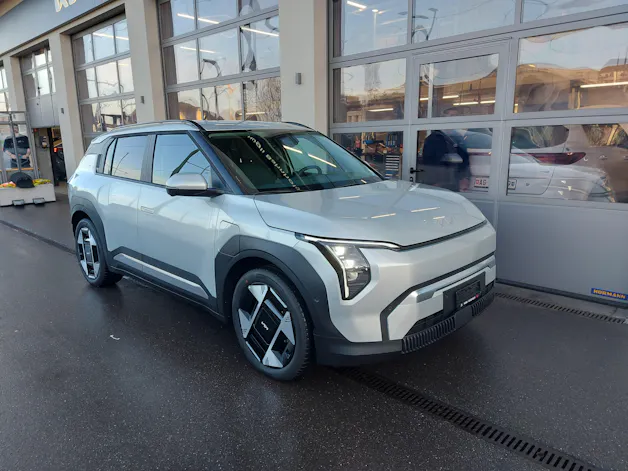 Kia EV3 81 kWh Earth+